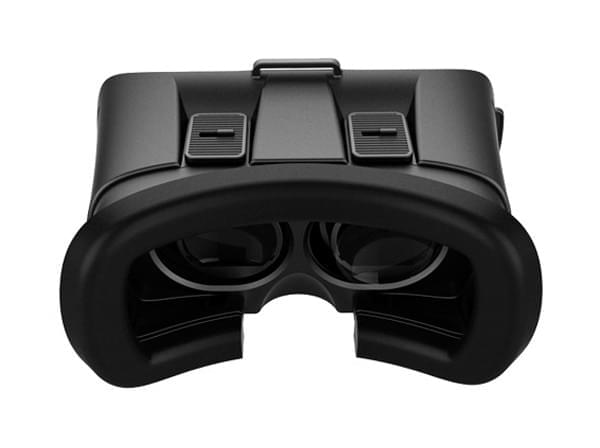 Одно из самых популярных VR-устройств - очки виртуальной реальности Smarterra VR3