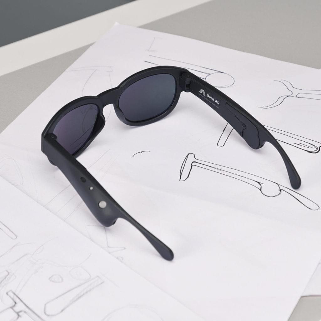 Компания Bose представила очки дополненной звуковой реальности