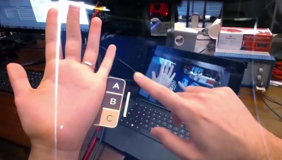 AR прототип от Leap Motion меняет взгляд на будущее смартфонов