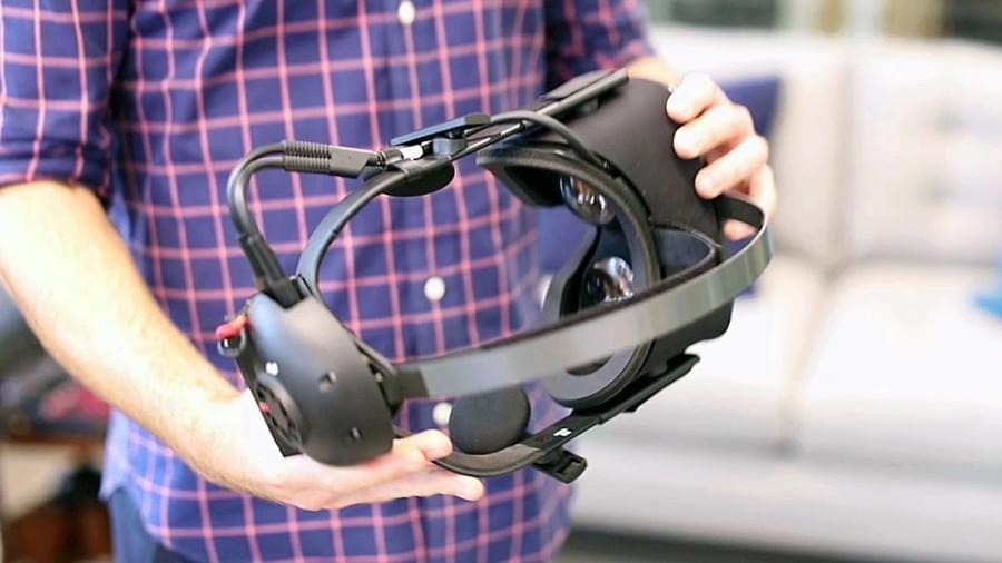 Oculus Santa Cruz предлагает свободу движений в VR, но это создает ряд новых проблем