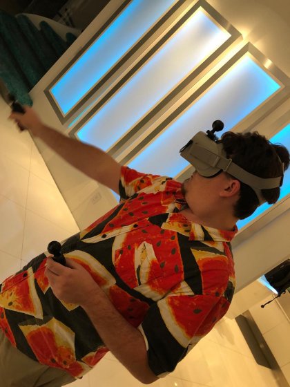 Oculus Go: Палмер Лаки показывает свои хаки для VR гарнитур