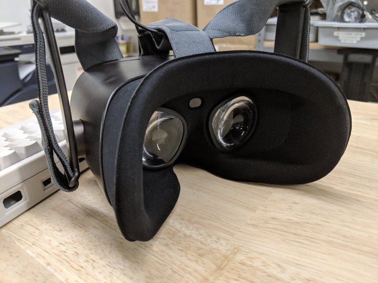 Oculus Go: Палмер Лаки показывает свои хаки для VR гарнитур