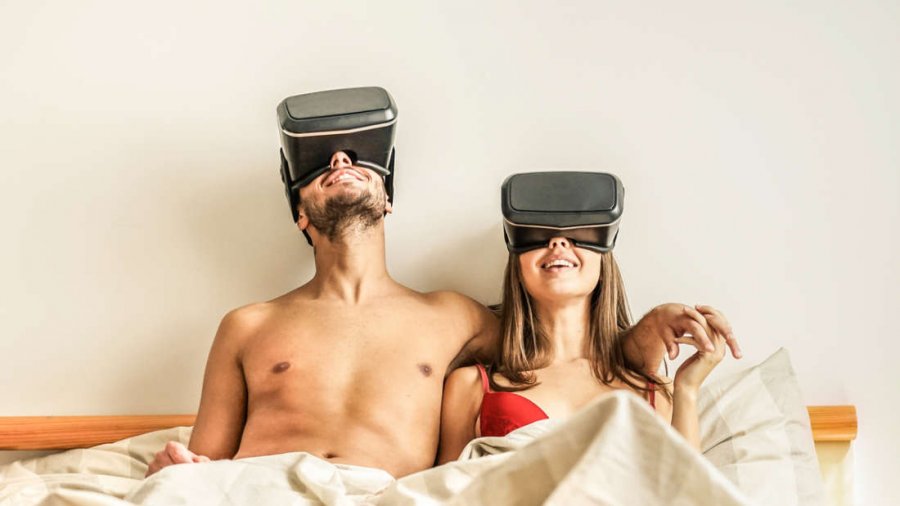 Эксперты рассказали о плюсах и минусах VR порно