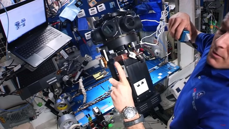 VR камеры на МКС снимут выходы в космос и миссии астронавтов