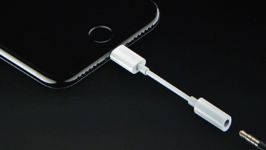 Слухи: Apple планирует трехлинзовые и лазерные 3D камеры для новых iPhone