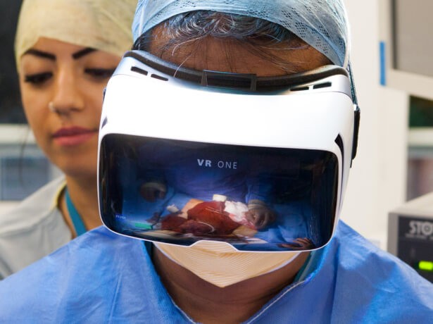 VR гарнитура вместо рентгена: врачи смогут исследовать сосуды в VR