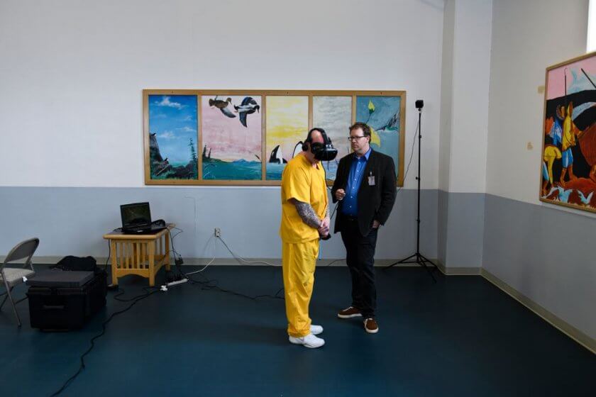 Заключенных поощряют за хорошее поведение VR путешествиями