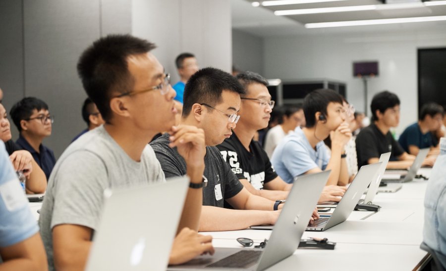Apple открывает в Китае акселератор для AR разработчиков