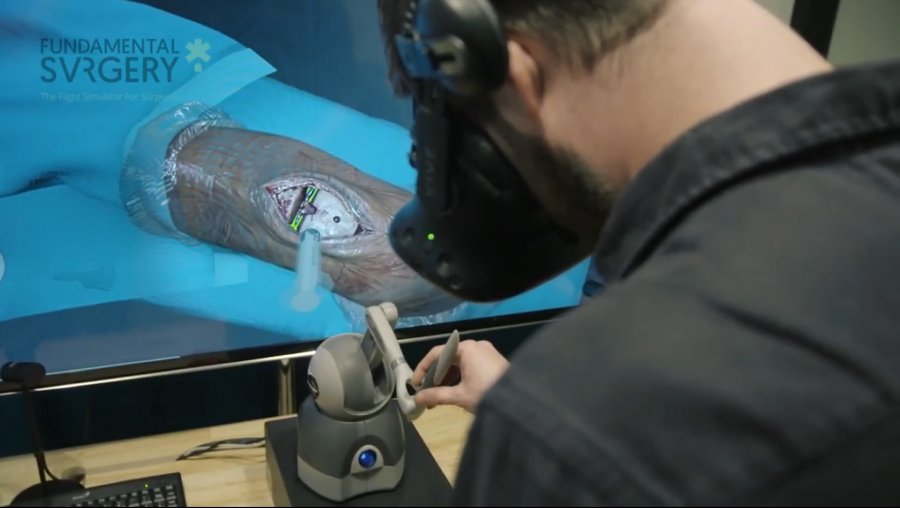 Отслеживание глаз повышает реализм хирургических VR симуляторов
