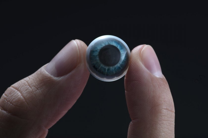 Умные контактные линзы Mojo Vision помещают AR-дисплеи в глаза