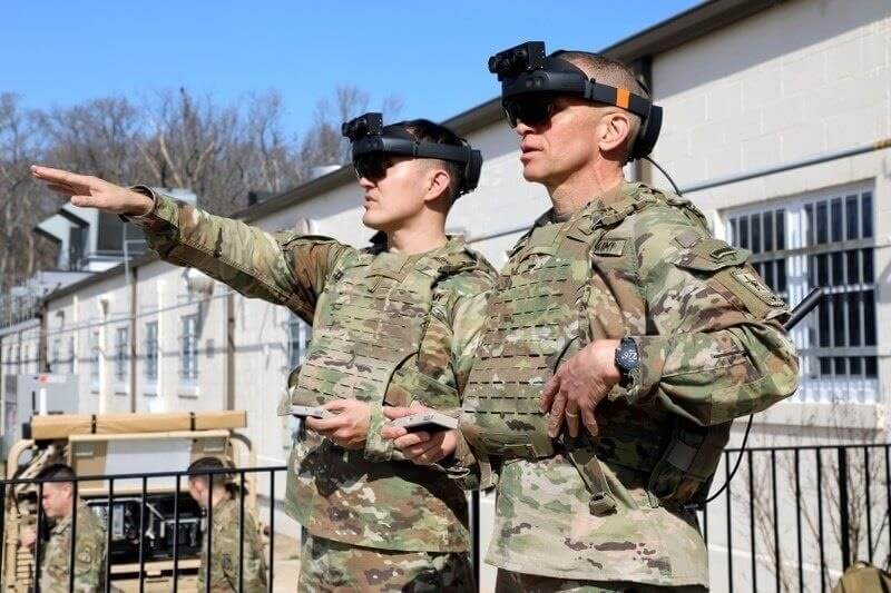 Как армия США использует Hololens 2 