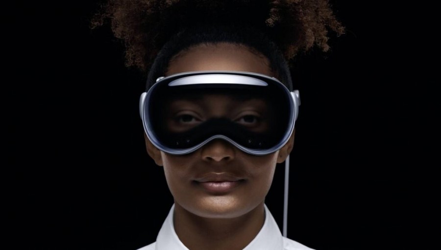 Apple представила AR/VR гарнитуру Apple Vision Pro за 3500$
