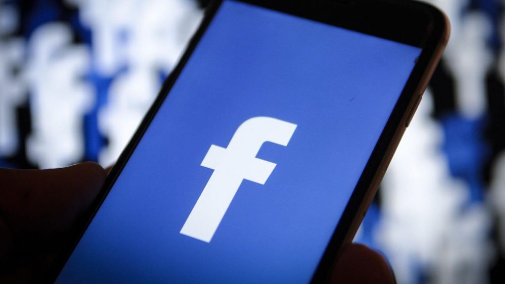 Акселератор Facebook впервые примет стартапы из России