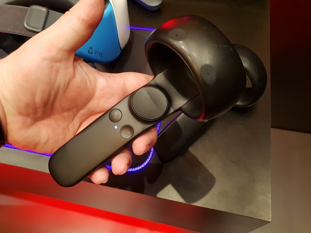 Прототипы 6DoF контроллеров для HTC Vive Focus выглядят до ужаса знакомо