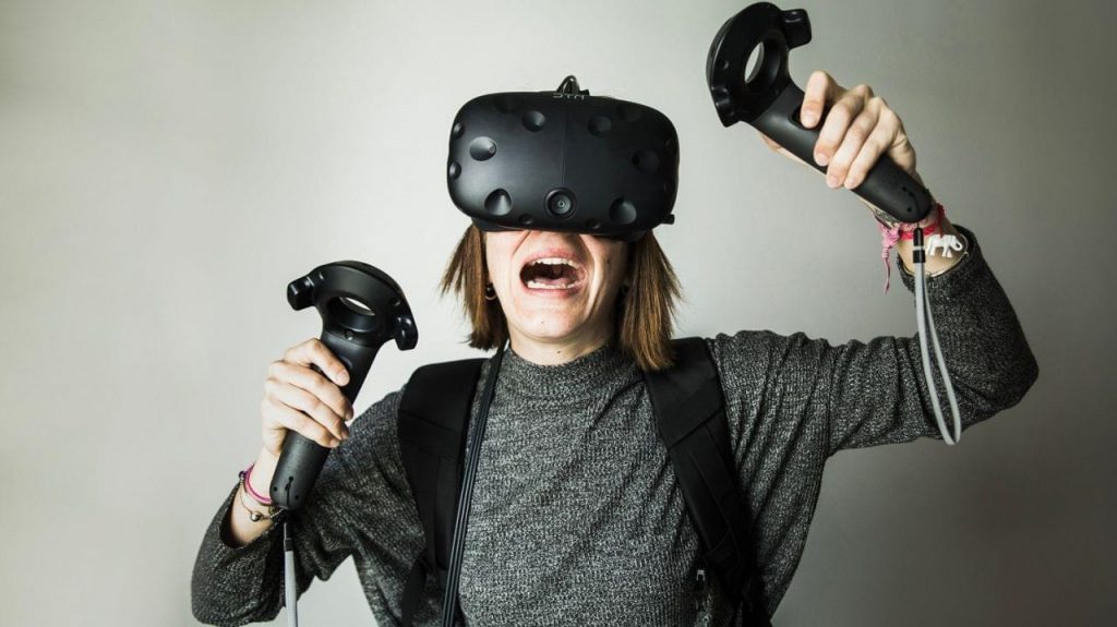 Как смотреть 3D фильмы и видео 360° в шлеме HTC Vive