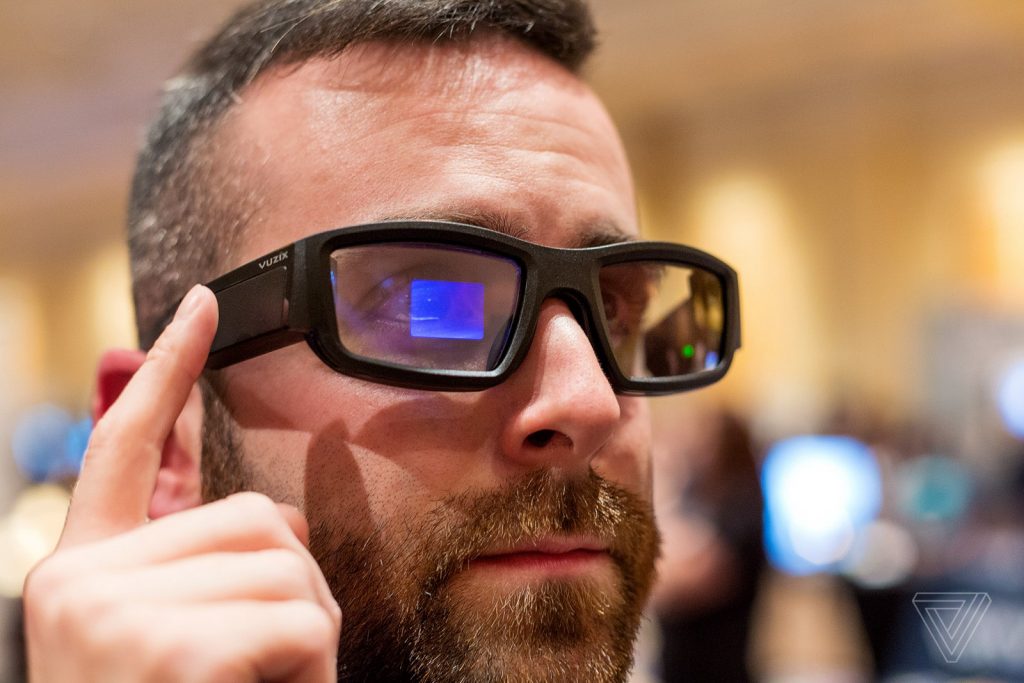 AR очки способны считывать и анализировать 15 лиц в секунду