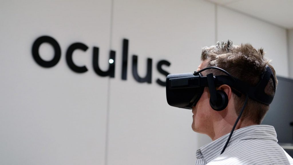 Снижение цен на устройства компании Oculus