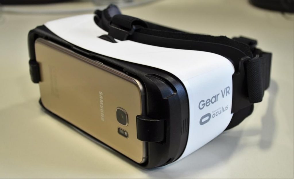 Приложение для Samsung Gear VR покорит пользователей социальной сети