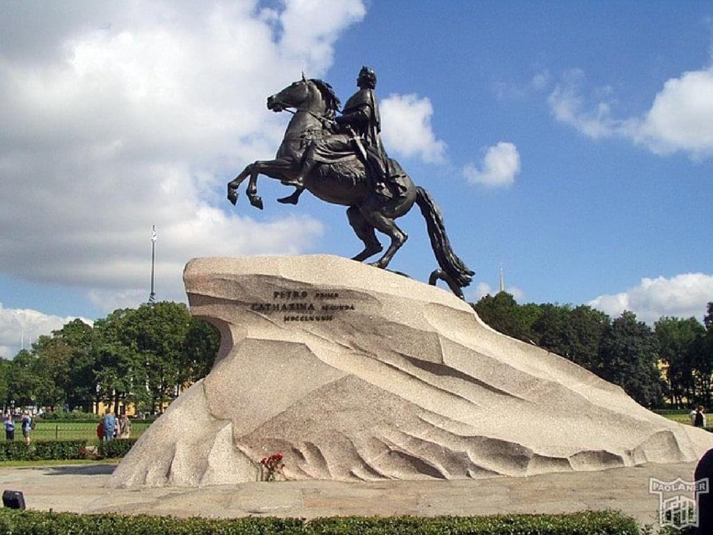 Виртуальные памятники могут появиться в Петербурге