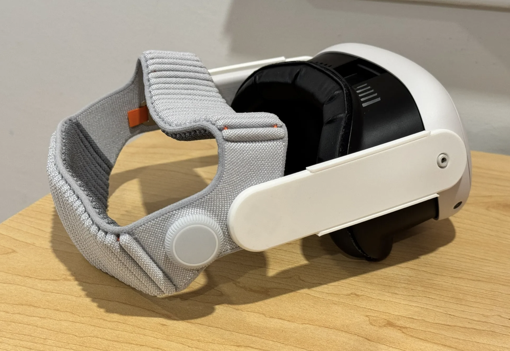 Meta Quest 3* получает премиальный апгрейд: адаптация Dual Knit Band от Apple Vision Pro