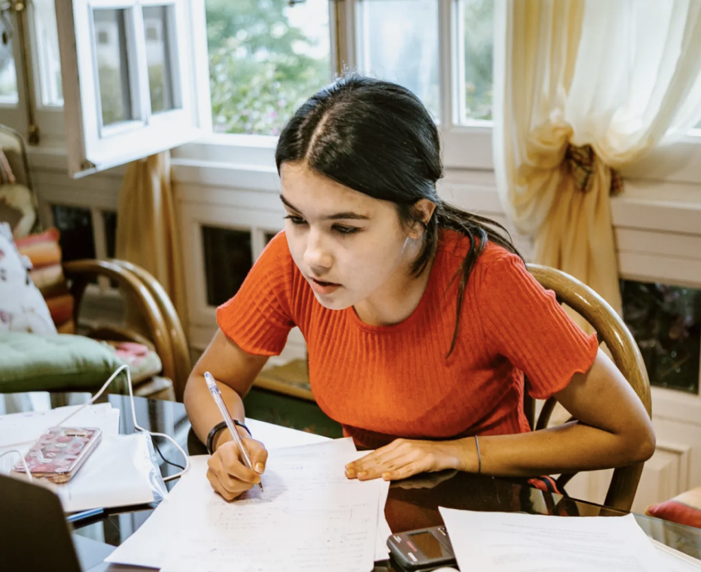 Google внедряет ИИ в подготовку к стандартизированным тестам: запущен бесплатный тренажер SAT на базе Gemini