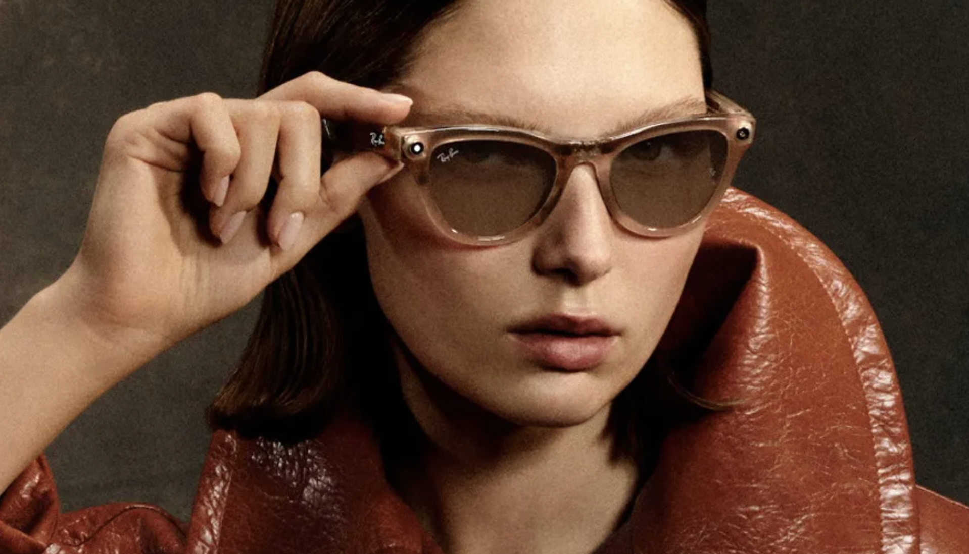 Meta* анонсировала новые программные функции для своих смарт-очков